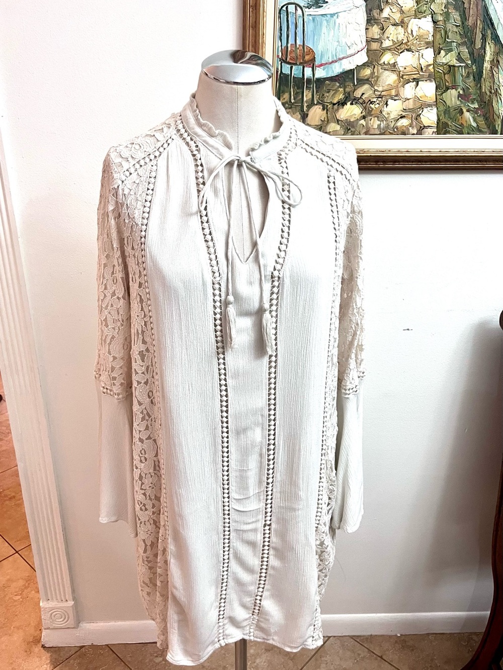 She + Sky Cream Long Sleeve Lace-Panel Tunic Dress